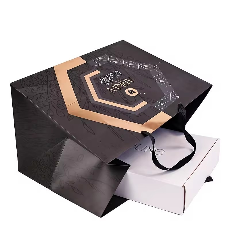 Luxury Black Clothes Packing Clothing Shopping Gift Bag Paper Bags Printed Custom Logo