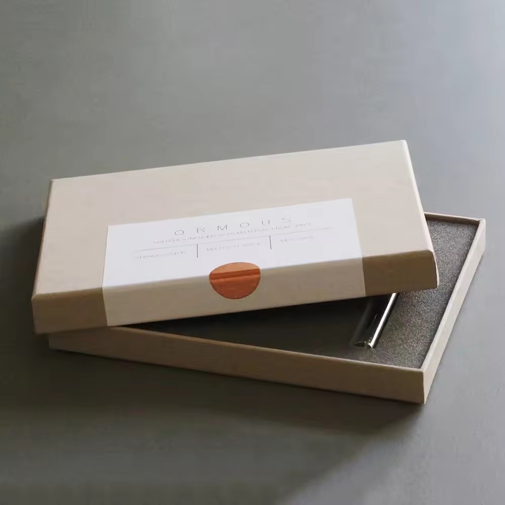 Luxury Kraft Paper Packaging Lid And Base Rigid Watch Gift Box With Foam Insert