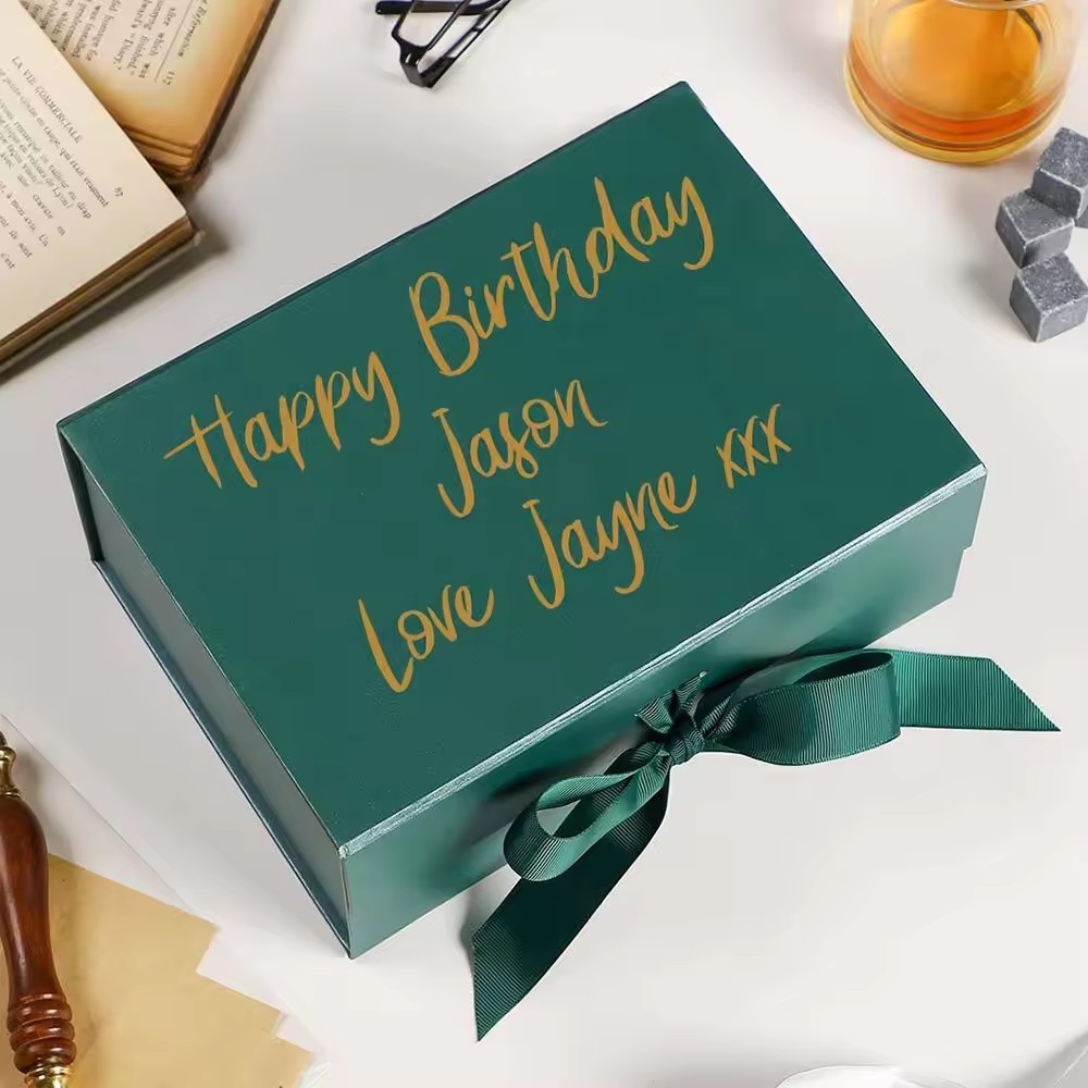 Magnet Folding Green Color Rigid Packaging Hamper Ribbon Gift Box With Custom Logo